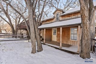 10 SW HILL, Newcastle, WY 82701