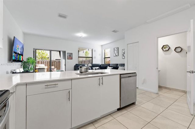 12901 SW 232nd Ln, Homestead, FL 33032