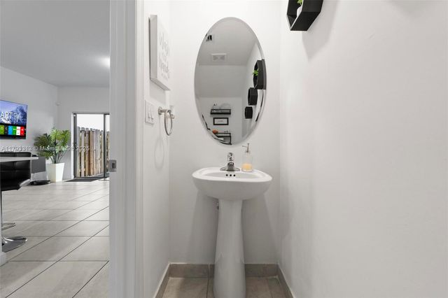 12901 SW 232nd Ln, Homestead, FL 33032