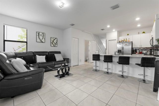 12901 SW 232nd Ln, Homestead, FL 33032