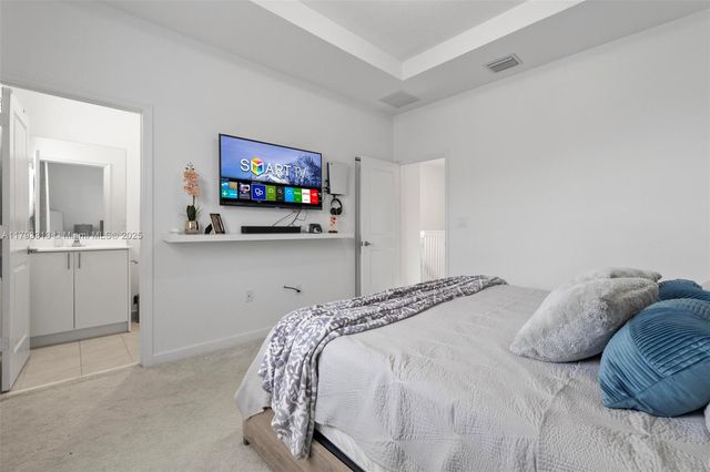 12901 SW 232nd Ln, Homestead, FL 33032