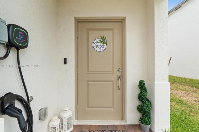 12901 SW 232nd Ln, Homestead, FL 33032