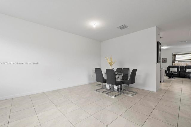 12901 SW 232nd Ln, Homestead, FL 33032