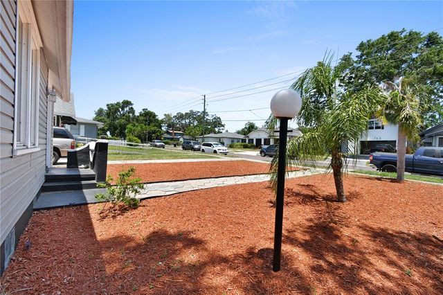 766 13TH AVENUE S, St Petersburg, FL 33701