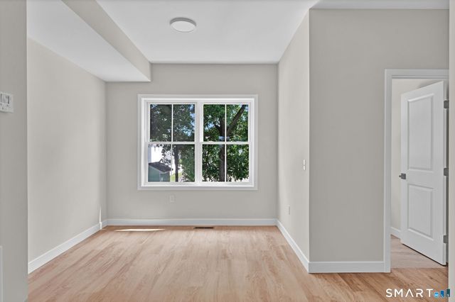 70 Whiting Street Apt A, Plainville, CT 06062