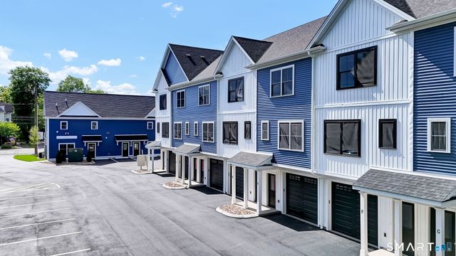 70 Whiting Street Apt A, Plainville, CT 06062