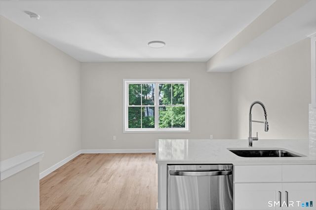 70 Whiting Street Apt A, Plainville, CT 06062