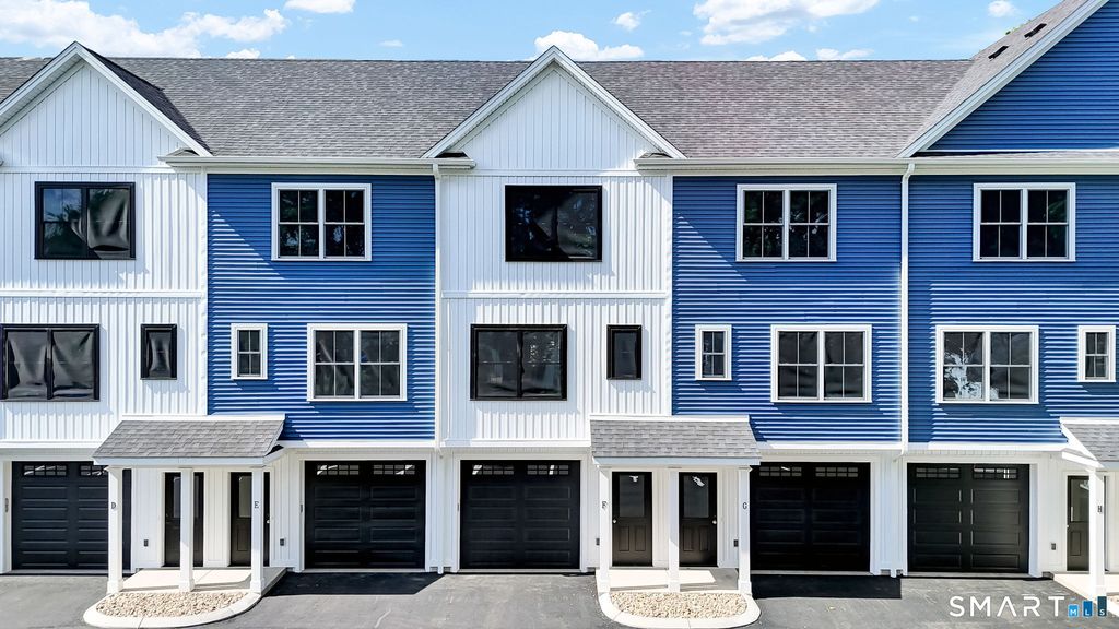 70 Whiting Street Apt A, Plainville, CT 06062