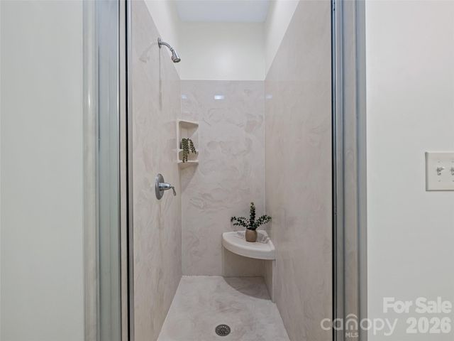 1 Craftsman Circle, Asheville, NC 28805
