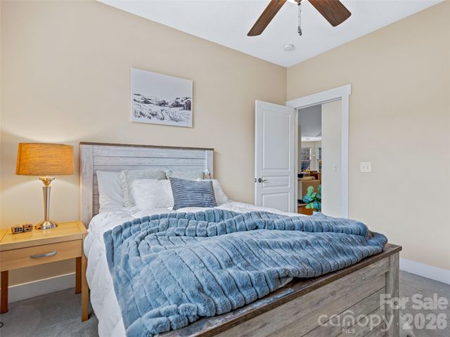 1 Craftsman Circle, Asheville, NC 28805