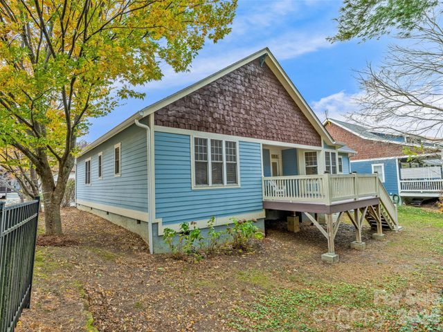 1 Craftsman Circle, Asheville, NC 28805