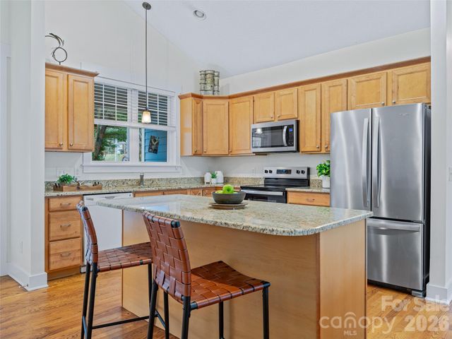 1 Craftsman Circle, Asheville, NC 28805