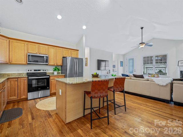 1 Craftsman Circle, Asheville, NC 28805