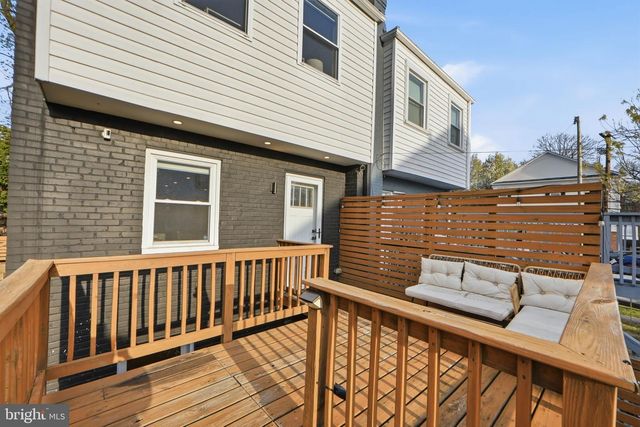4302 MARTIN LUTHER KING JR AVE SW, Washington, DC 20032