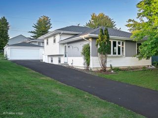 2614 Burlington Avenue, Downers Grove, IL 60515