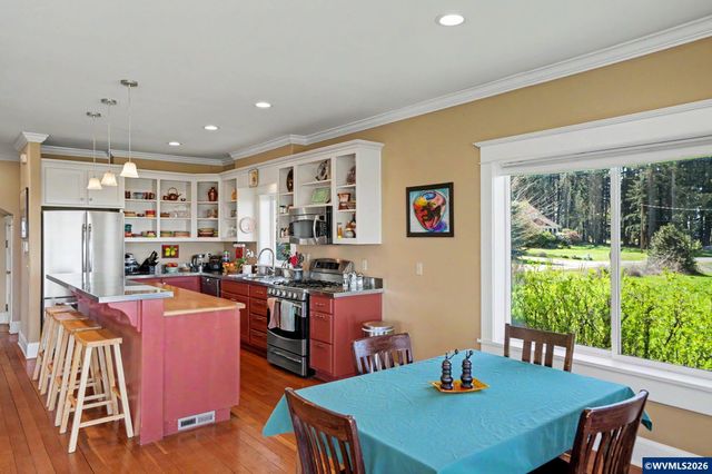 14437 Evans Valley Rd NE, Silverton, OR 97381