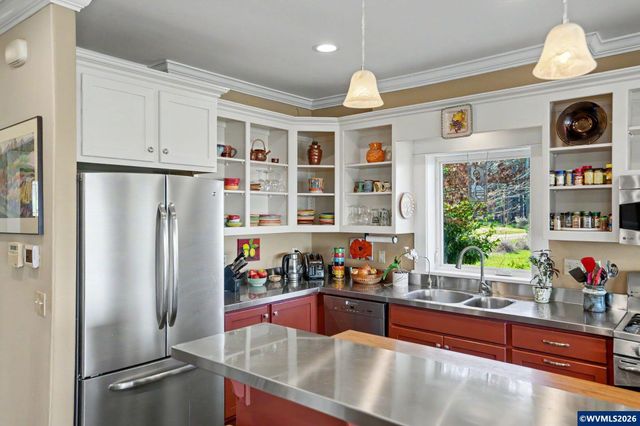 14437 Evans Valley Rd NE, Silverton, OR 97381