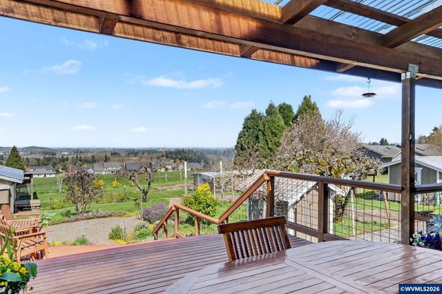14437 Evans Valley Rd NE, Silverton, OR 97381