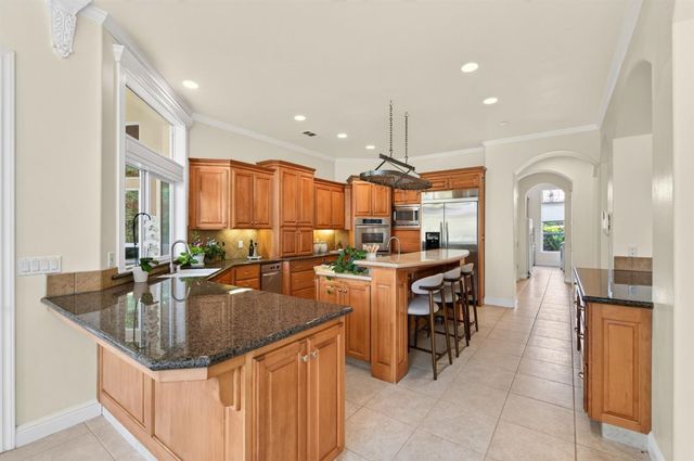 3386 E Via Monte Verdi Avenue, Clovis, CA 93619