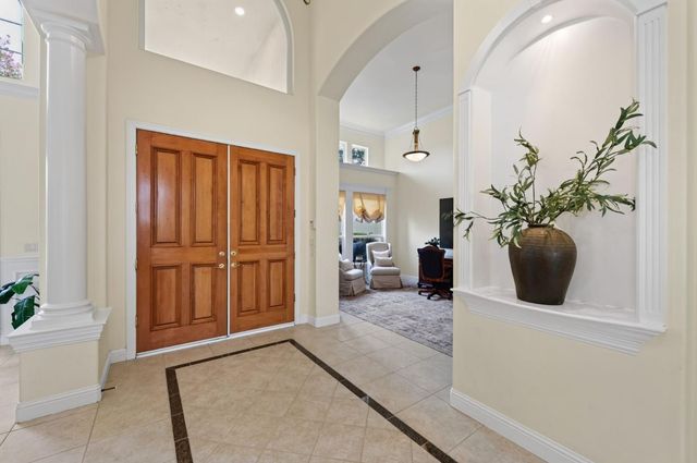 3386 E Via Monte Verdi Avenue, Clovis, CA 93619