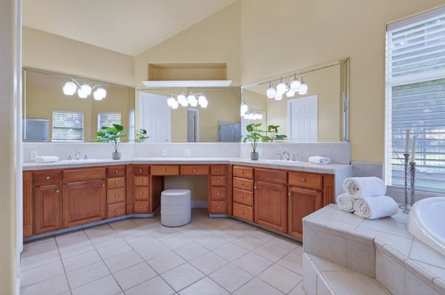 3386 E Via Monte Verdi Avenue, Clovis, CA 93619