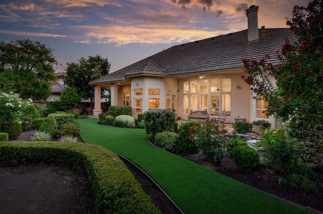 3386 E Via Monte Verdi Avenue, Clovis, CA 93619