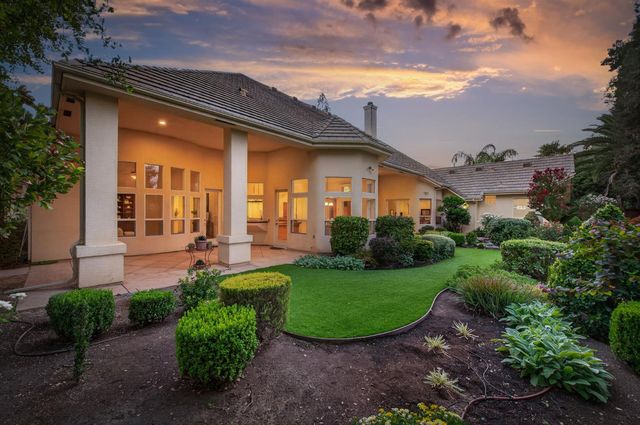 3386 E Via Monte Verdi Avenue, Clovis, CA 93619