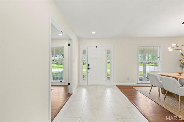 11967 Randy Drive, Creve Coeur, MO 63141