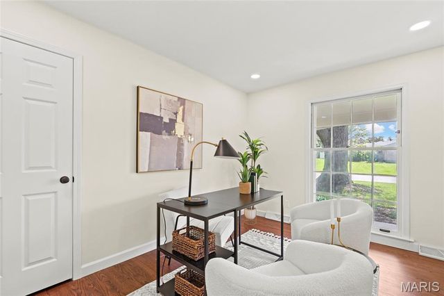 11967 Randy Drive, Creve Coeur, MO 63141