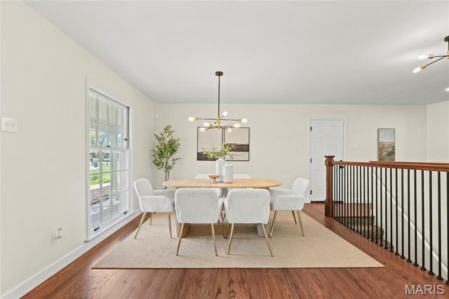 11967 Randy Drive, Creve Coeur, MO 63141