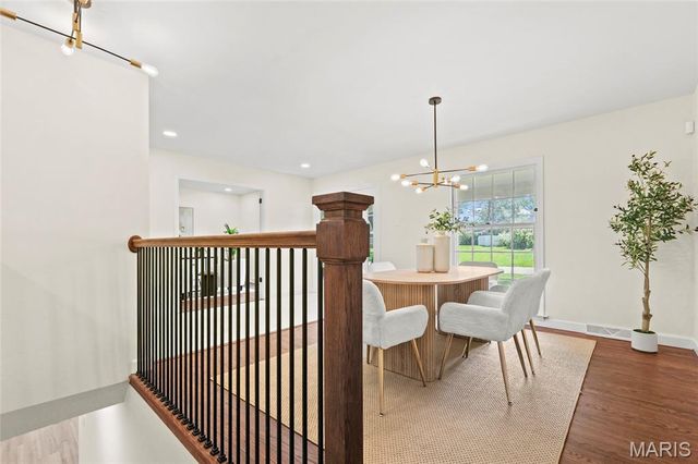 11967 Randy Drive, Creve Coeur, MO 63141