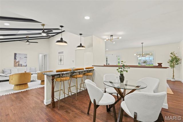 11967 Randy Drive, Creve Coeur, MO 63141