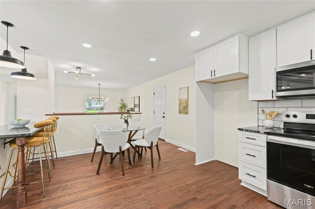 11967 Randy Drive, Creve Coeur, MO 63141