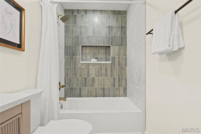 11967 Randy Drive, Creve Coeur, MO 63141