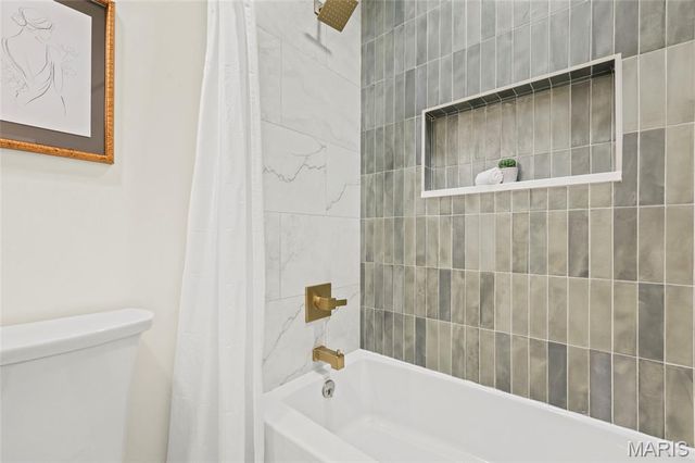 11967 Randy Drive, Creve Coeur, MO 63141