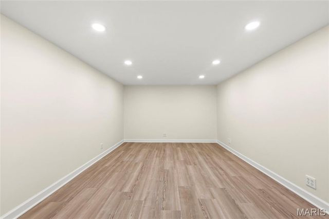 11967 Randy Drive, Creve Coeur, MO 63141