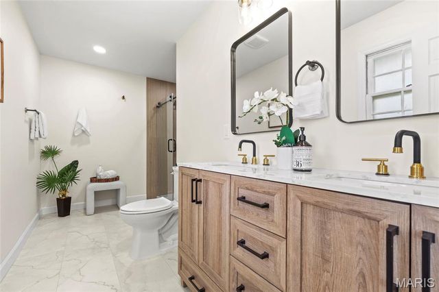 11967 Randy Drive, Creve Coeur, MO 63141