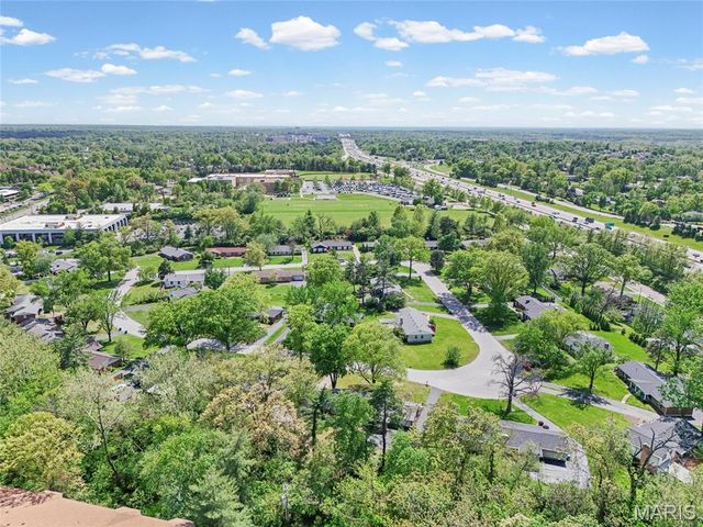 11967 Randy Drive, Creve Coeur, MO 63141