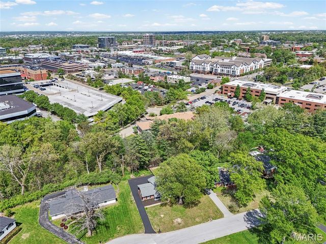 11967 Randy Drive, Creve Coeur, MO 63141