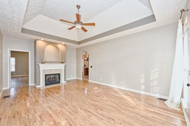 8003 Indian Ridge Blvd, White House, TN 37188