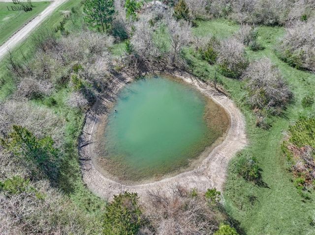 000 Piney Point Run, Huntsville, TX 77320