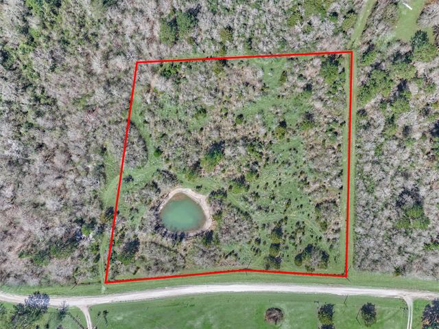 000 Piney Point Run, Huntsville, TX 77320