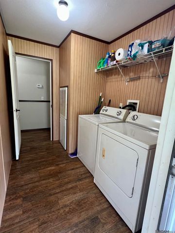 1273 Hermitage Dr, Jackson, LA 70748