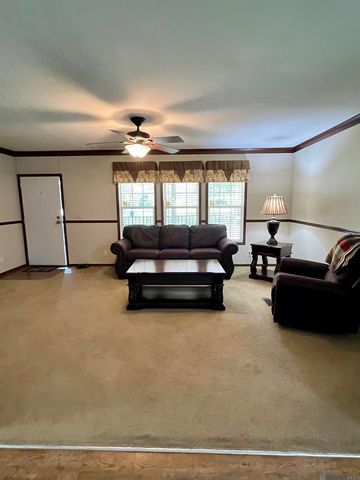 1273 Hermitage Dr, Jackson, LA 70748
