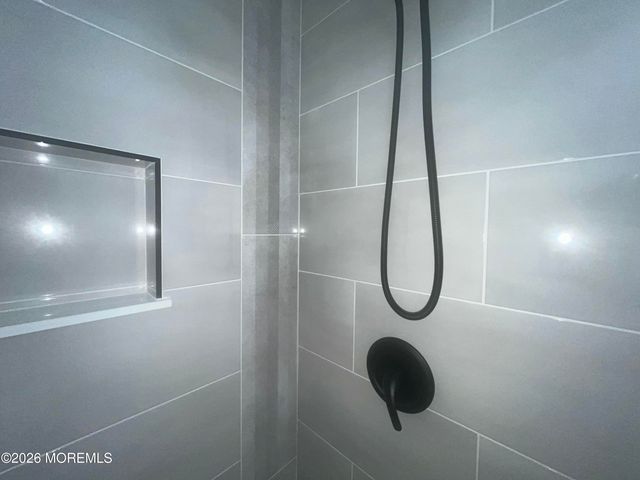 2 Van Gogh Street, Toms River, NJ 08757