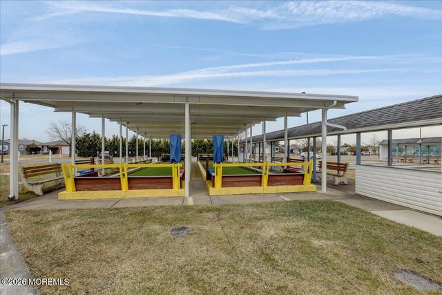 2 Van Gogh Street, Toms River, NJ 08757