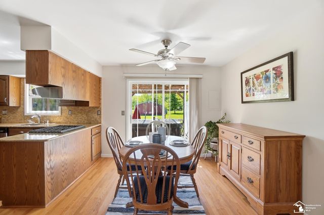 7792 S Huron River Drive, South Rockwood, MI 48179