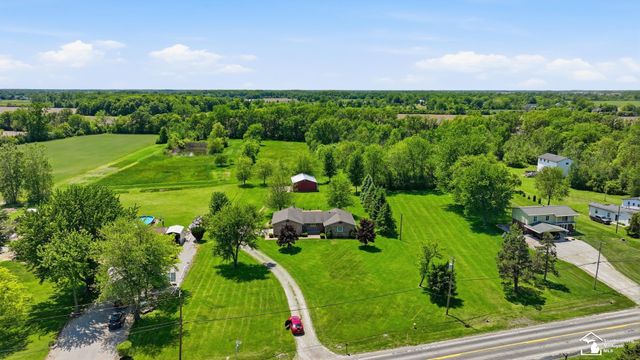 7792 S Huron River Drive, South Rockwood, MI 48179