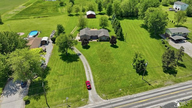 7792 S Huron River Drive, South Rockwood, MI 48179