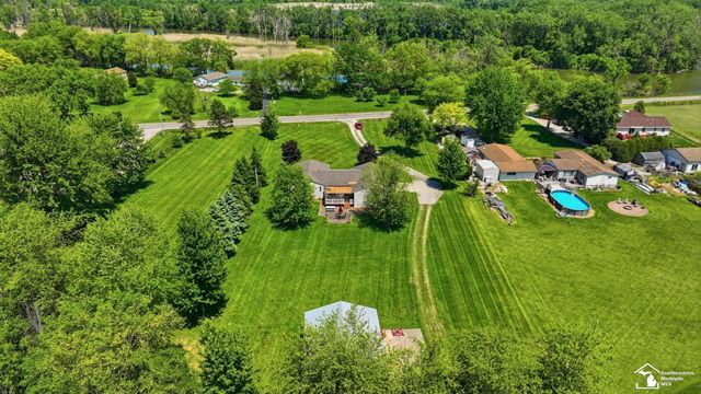 7792 S Huron River Drive, South Rockwood, MI 48179